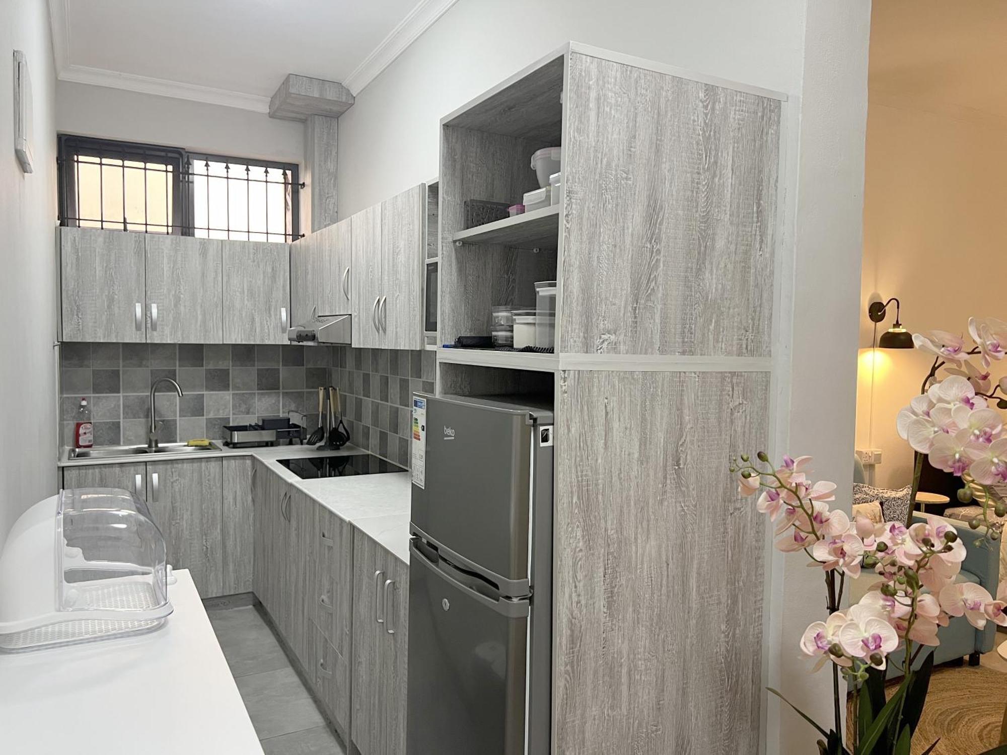 Newly Renovated Studio Apartment With Rooftop Pool, Few Steps To The Beach Flic-en-Flacq エクステリア 写真